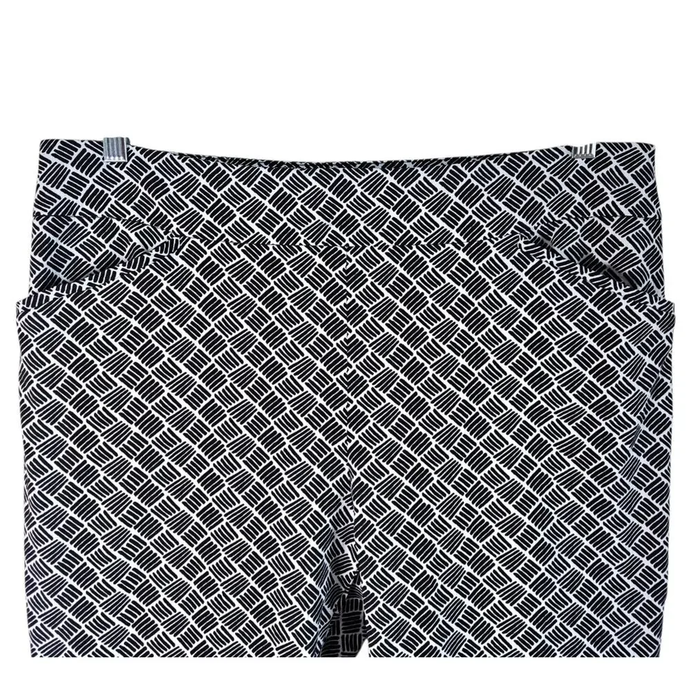 CHICO'S 3 Women XL Crop Pants Perfect Stretch Black White Ankle Lace Up 36x20.5